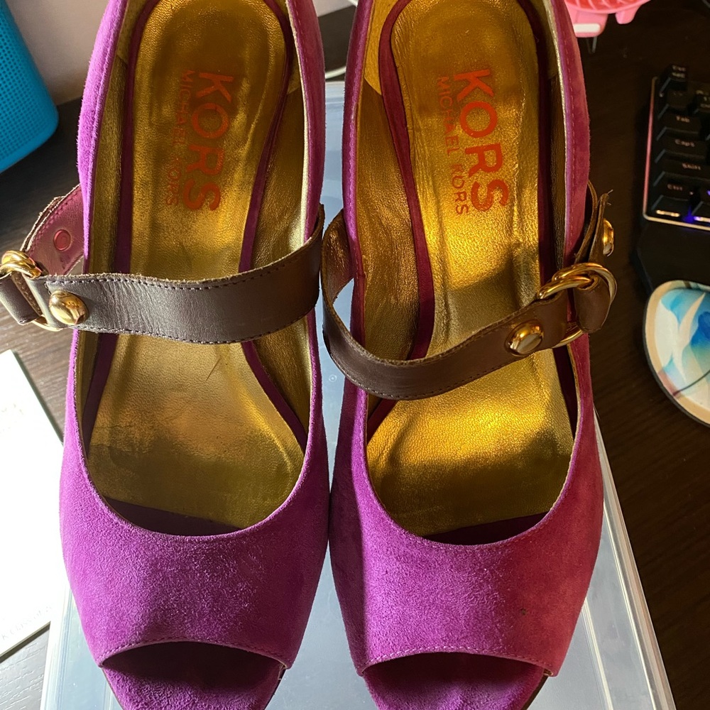 Michael Kors suede and leather peek toe pump